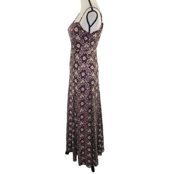 Lauren Conrad Runway Maroon flower lace maxi dress Size 2 - Picture 11 of 13